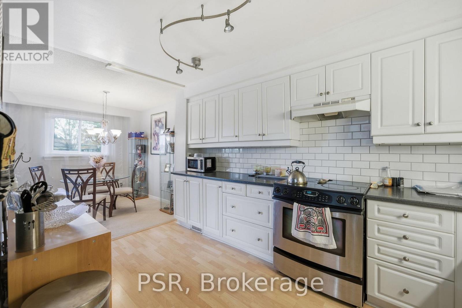 22 - 7 Chamberlain Court, Ajax (South West), Ontario  L1S 3M7 - Photo 11 - E12488698