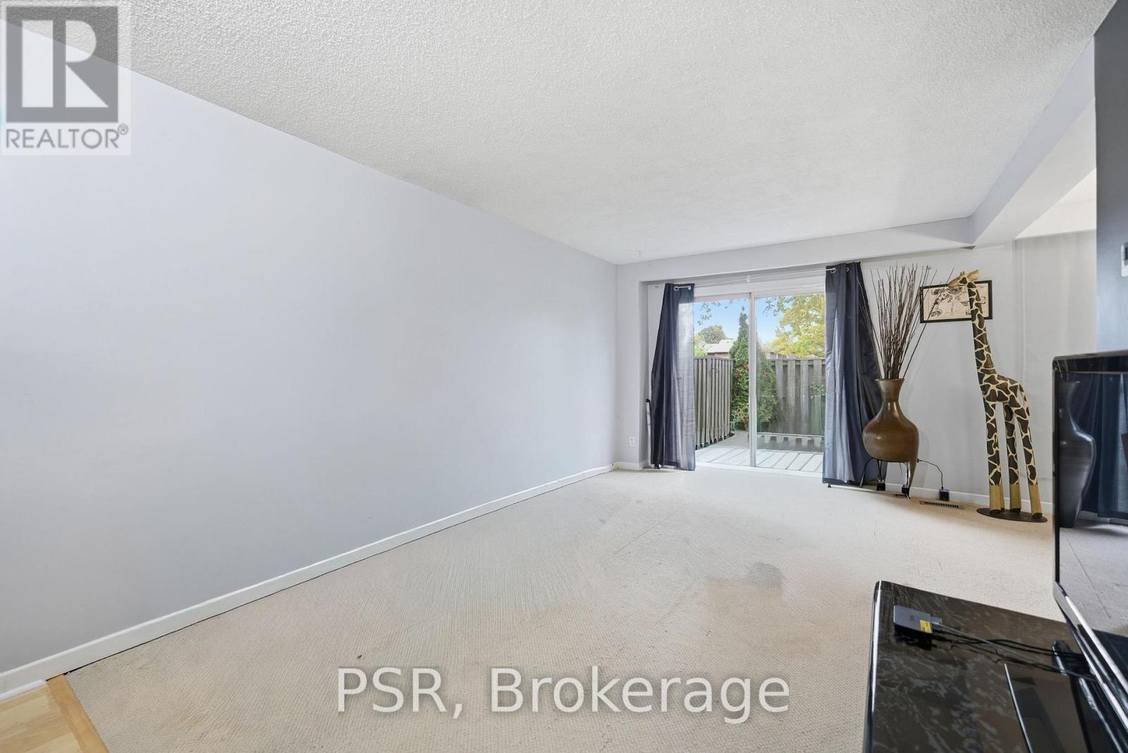 22 - 7 Chamberlain Court, Ajax (South West), Ontario  L1S 3M7 - Photo 4 - E12488698