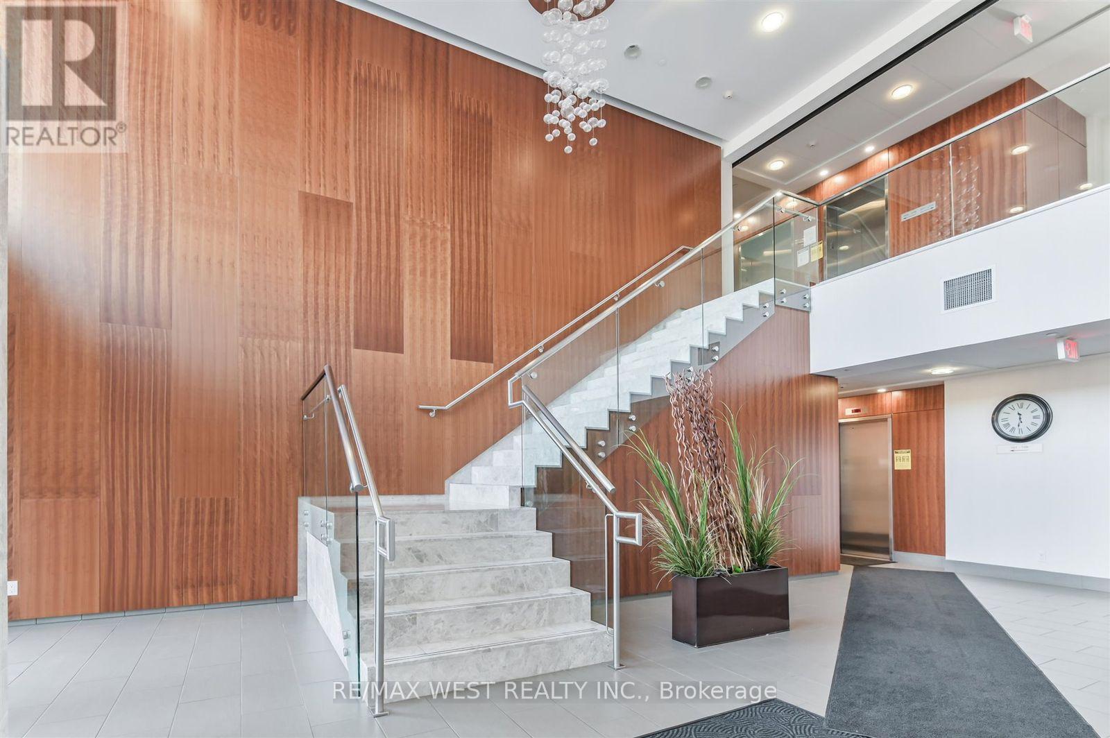 206 - 4700 Highway 7 Avenue, Vaughan, Ontario  L4L 0B4 - Photo 6 - N12426672