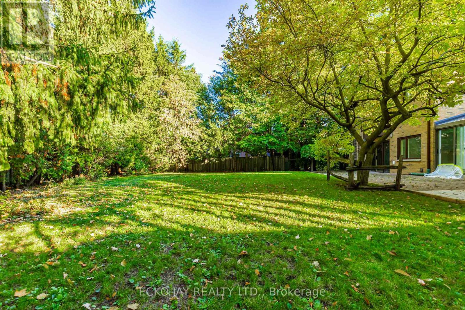 79 Larkfield Drive, Toronto (Banbury-Don Mills), Ontario  M3B 2H5 - Photo 40 - C12488030