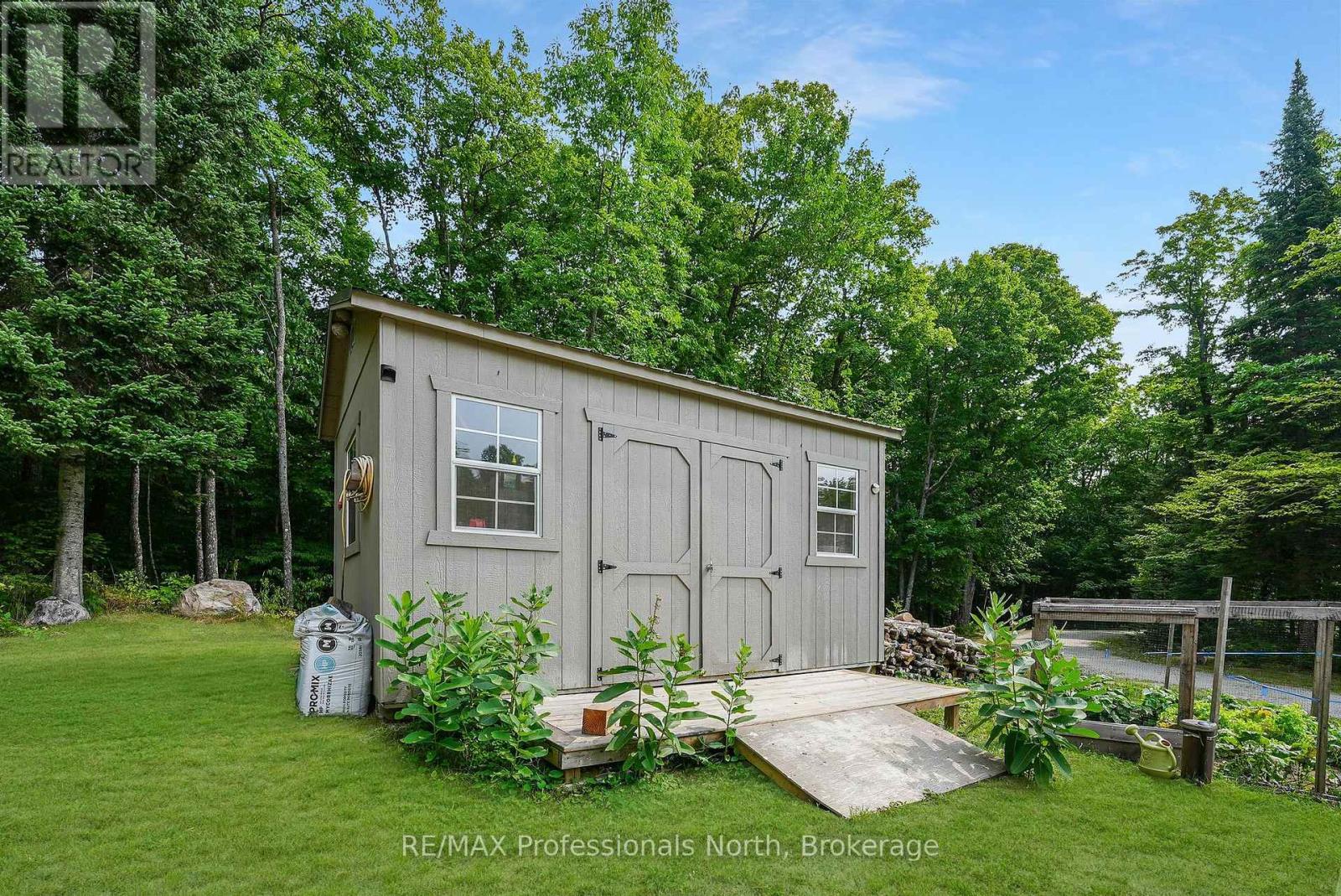 1453 Minnicock Lake Road, Dysart Et Al, Ontario  K0M 1S0 - Photo 37 - X12490266