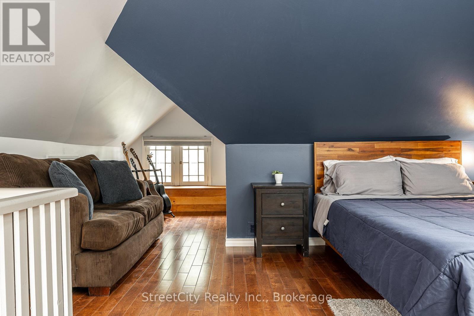 18 Waterloo Street N, Stratford, Ontario  N5A 5H5 - Photo 26 - X12490322