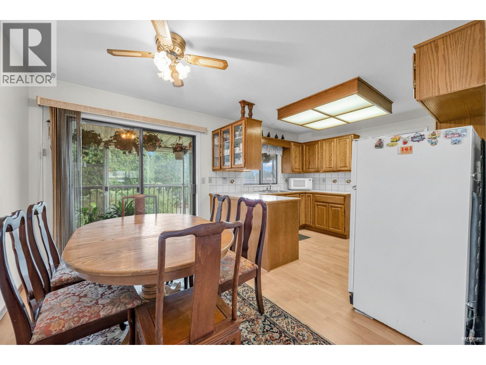 6760 Lakeview Avenue, Burnaby, British Columbia  V5E 2P4 - Photo 11 - R3063243