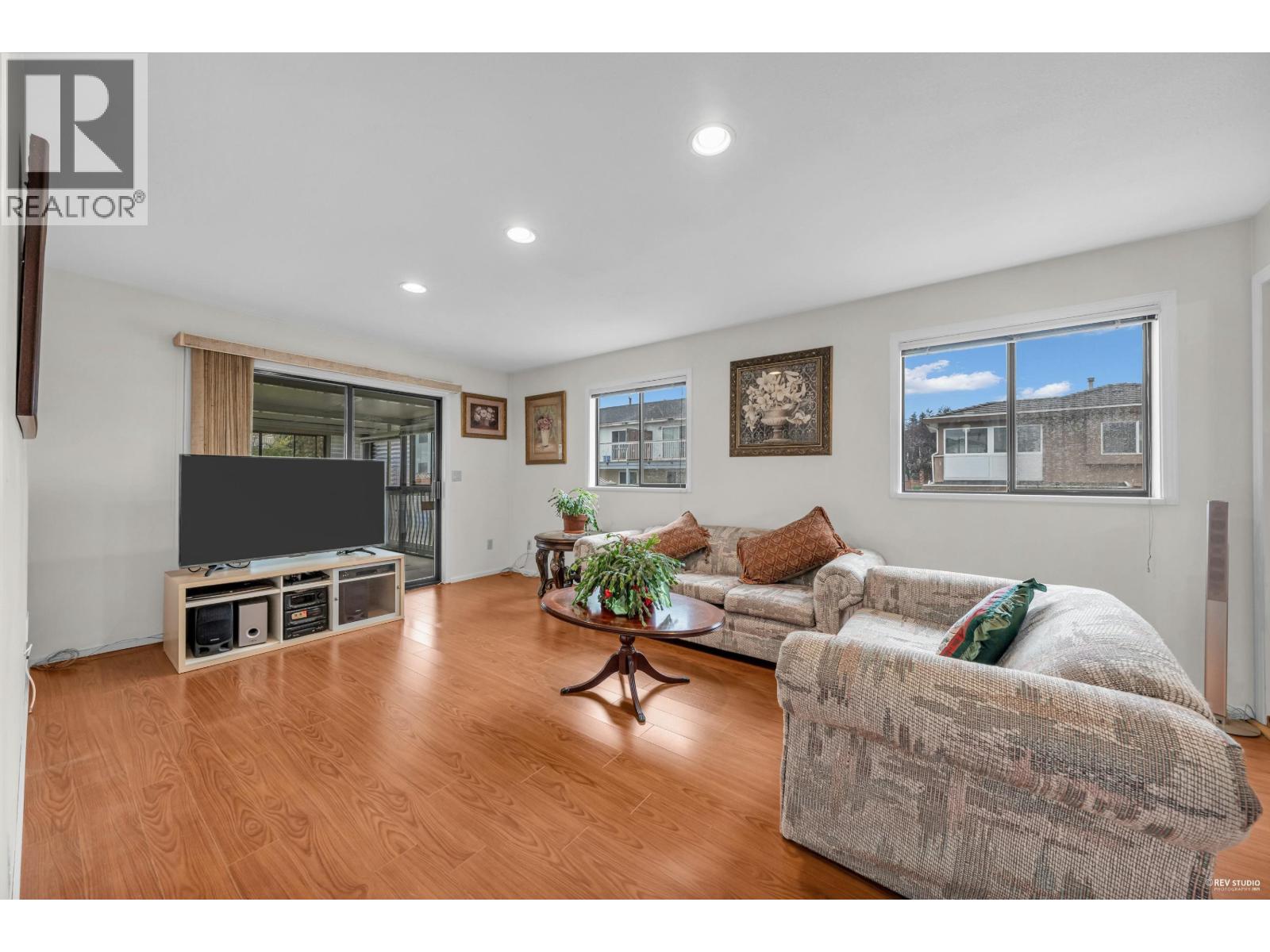 6760 Lakeview Avenue, Burnaby, British Columbia  V5E 2P4 - Photo 15 - R3063243