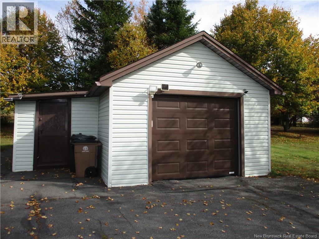 12 Silverstone Street, Saint John, New Brunswick  E2J 3B8 - Photo 2 - NB129342