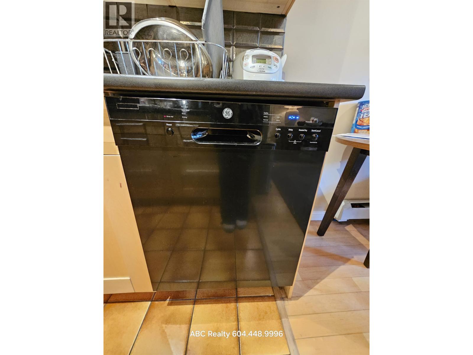 1fl 2125 W 2nd Avenue, Vancouver, British Columbia  V6K 1H7 - Photo 11 - R3063236