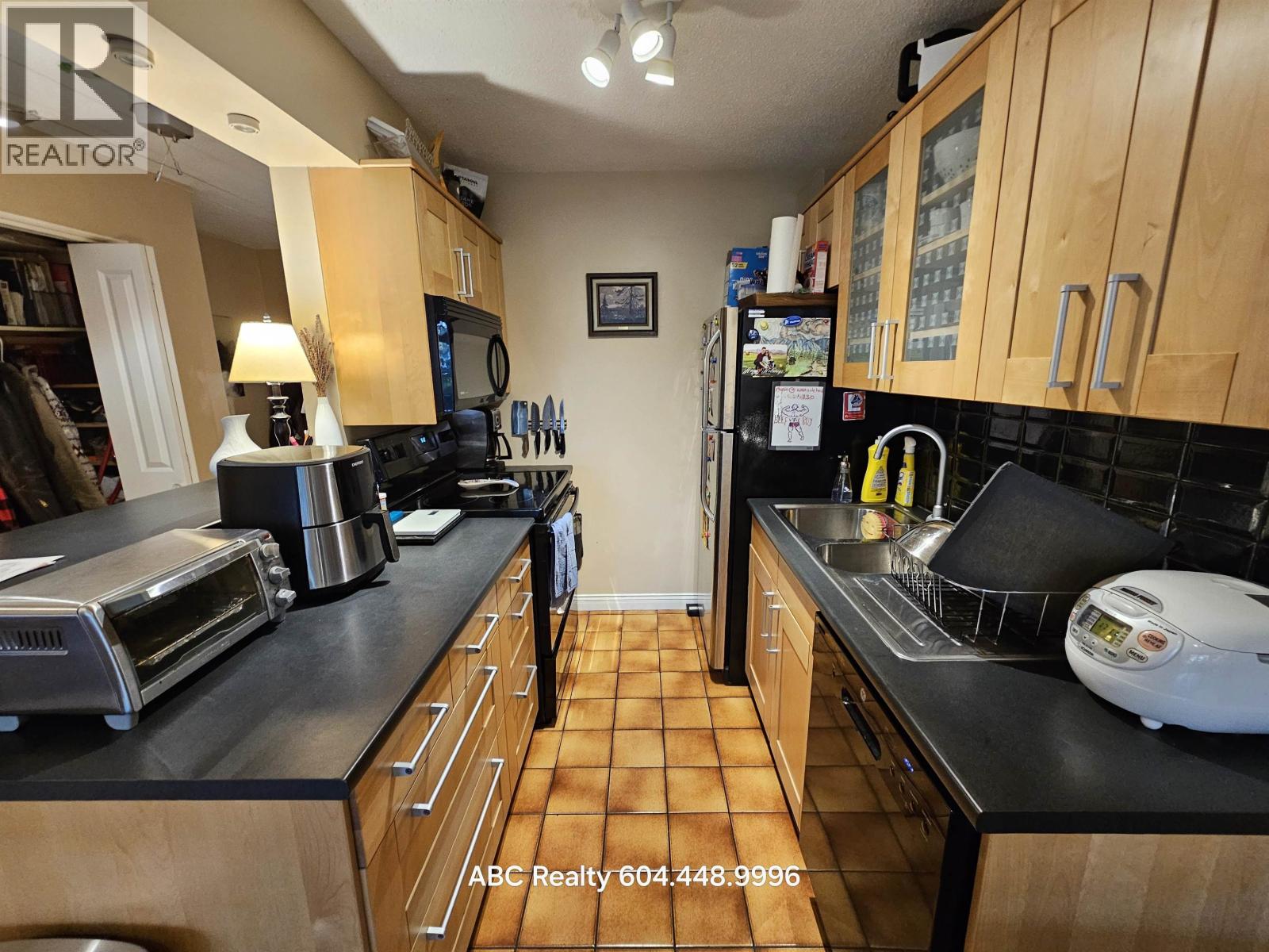 1fl 2125 W 2nd Avenue, Vancouver, British Columbia  V6K 1H7 - Photo 6 - R3063236