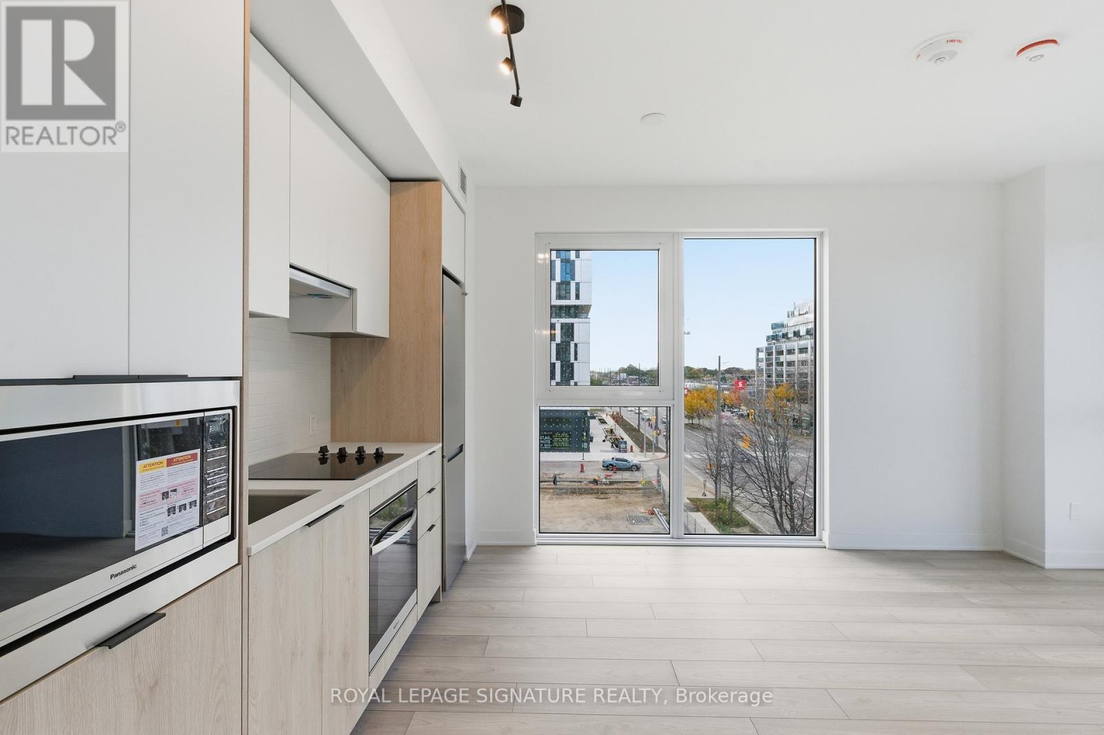 331 - 1007 The Queensway, Toronto, Ontario  M8Z 6C7 - Photo 7 - W12488860