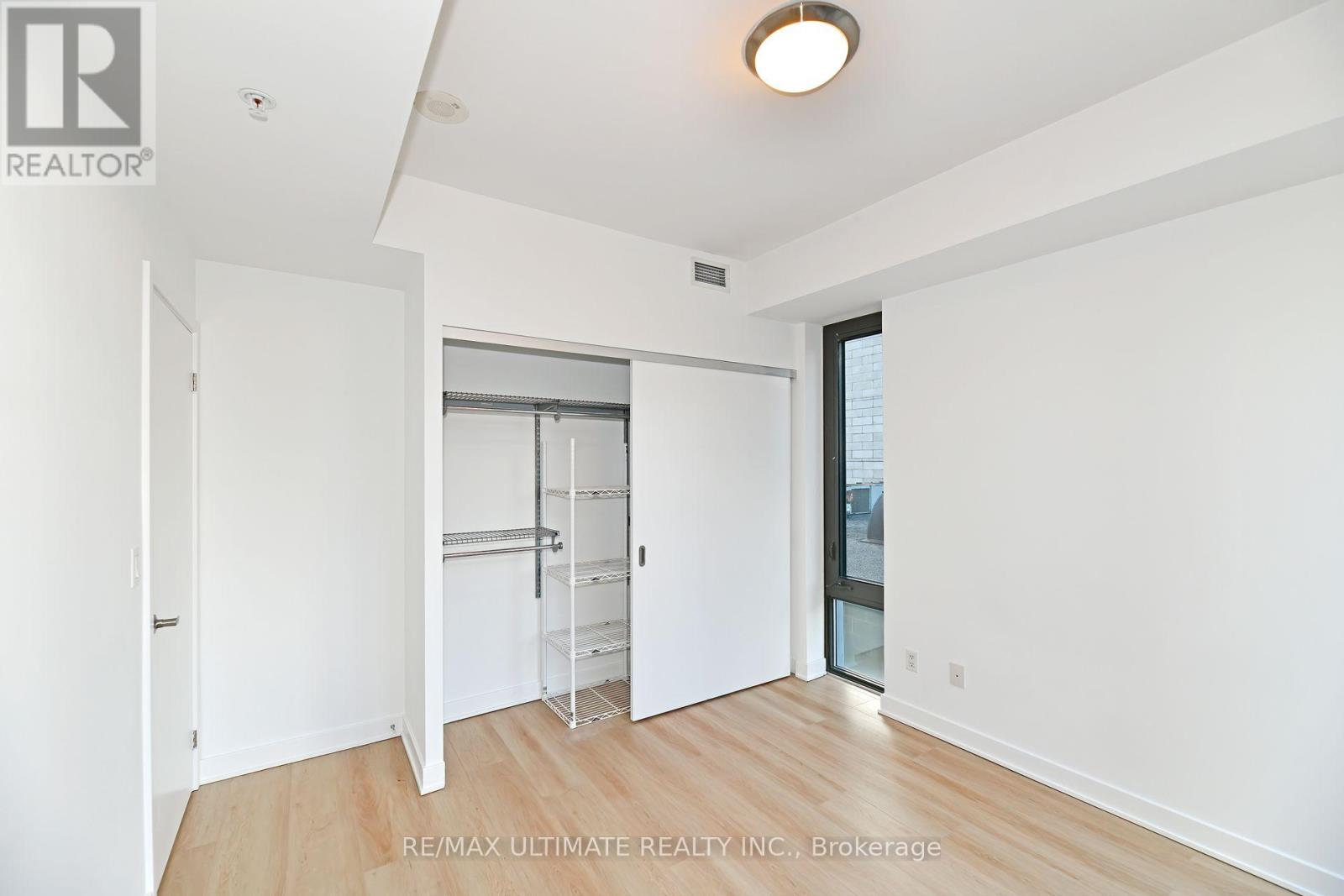 # 405 - 32 Camden Street, Toronto, Ontario  M5V 1G4 - Photo 13 - C12490080