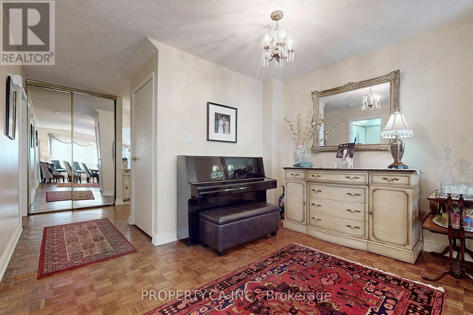 109 Lisa Crescent, Vaughan, Ontario  L4J 2N2 - Photo 17 - N12488190