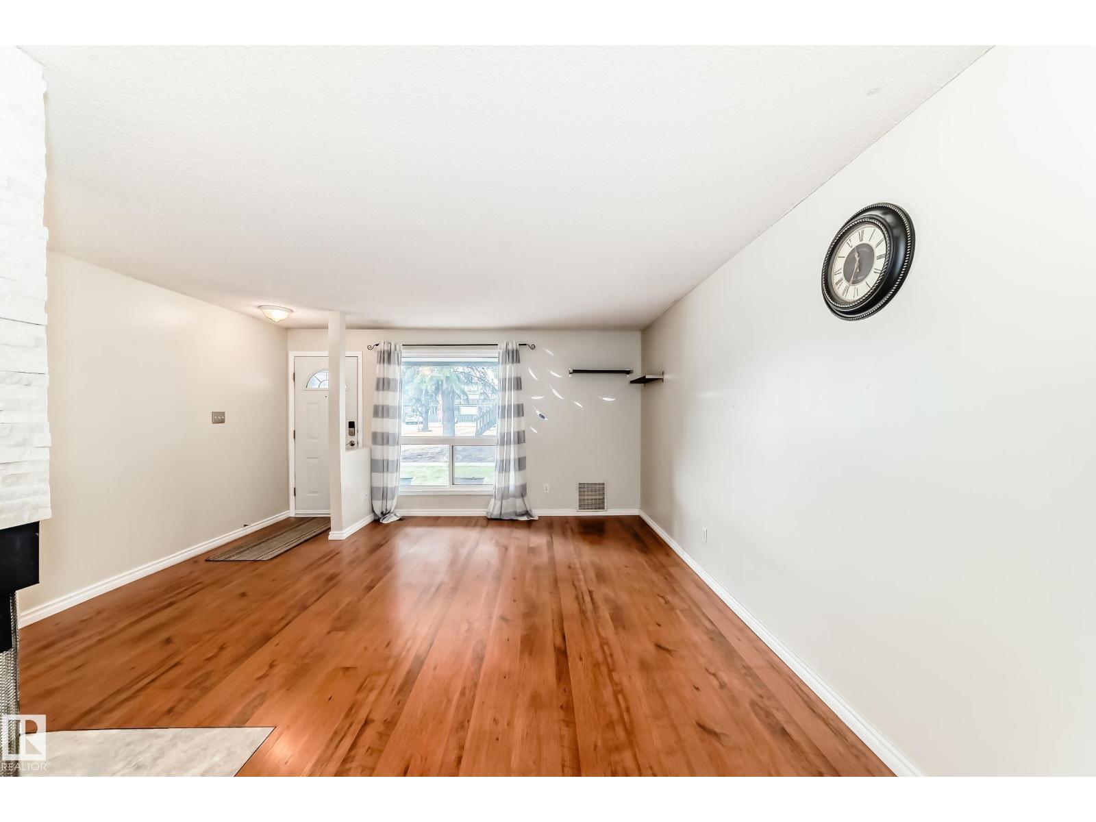 1126 Saddleback Rd Nw, Edmonton, Alberta  T6J 4Z4 - Photo 12 - E4463988