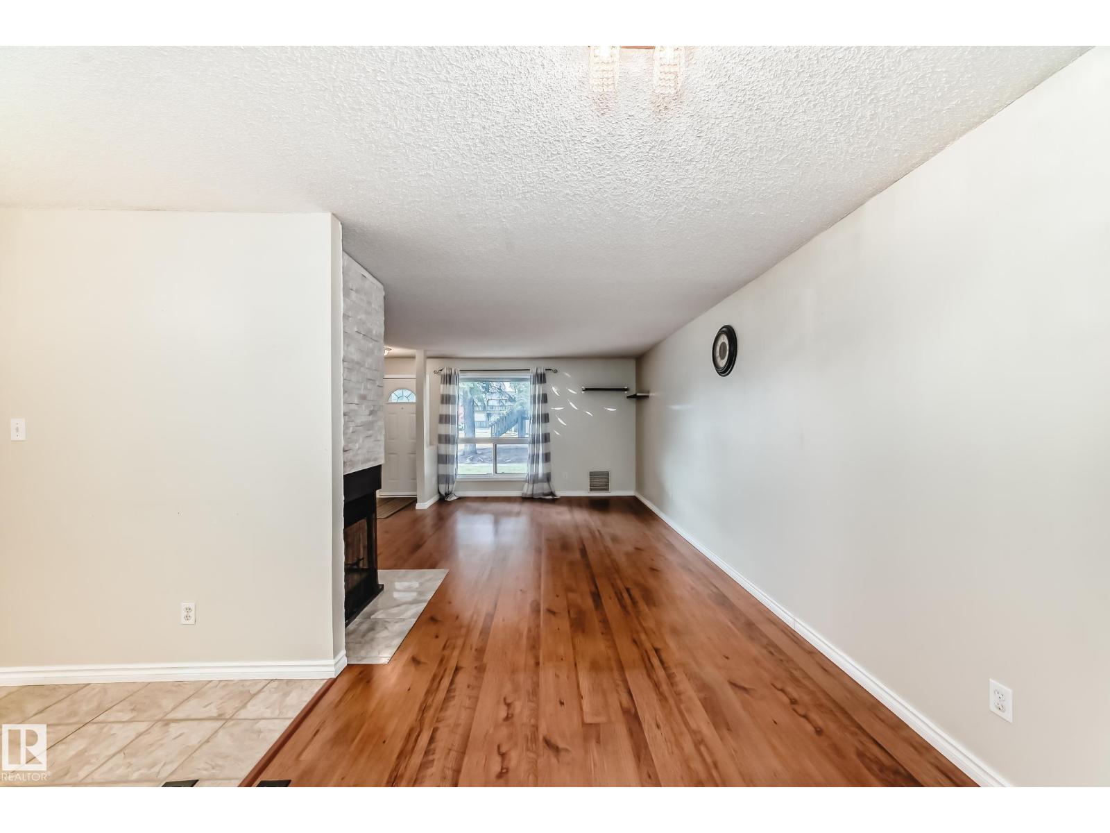 1126 Saddleback Rd Nw, Edmonton, Alberta  T6J 4Z4 - Photo 16 - E4463988