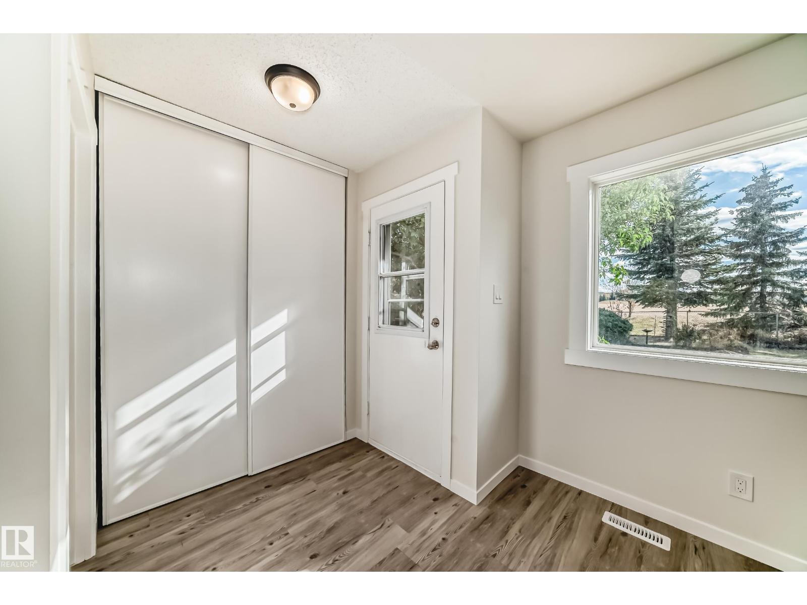 2017 108 St Nw, Edmonton, Alberta  T6J 5V4 - Photo 17 - E4463989