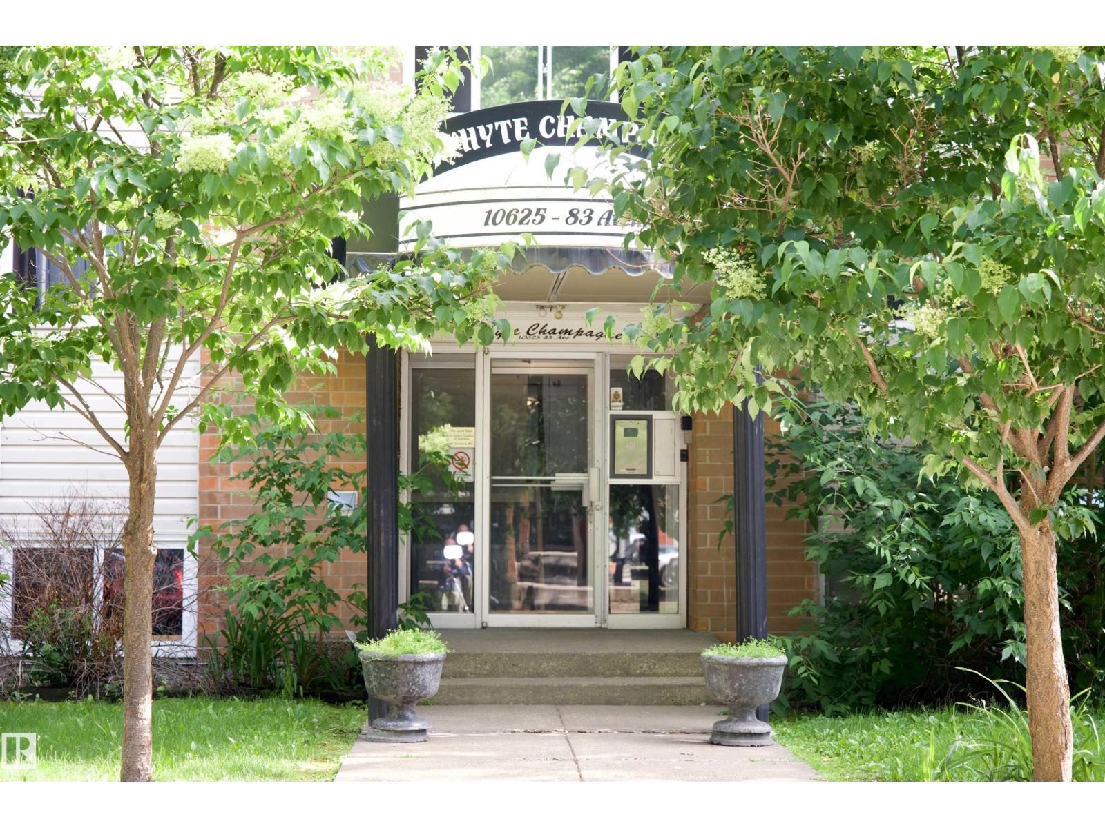 #101 10625 83 AV NW, Edmonton, Alberta