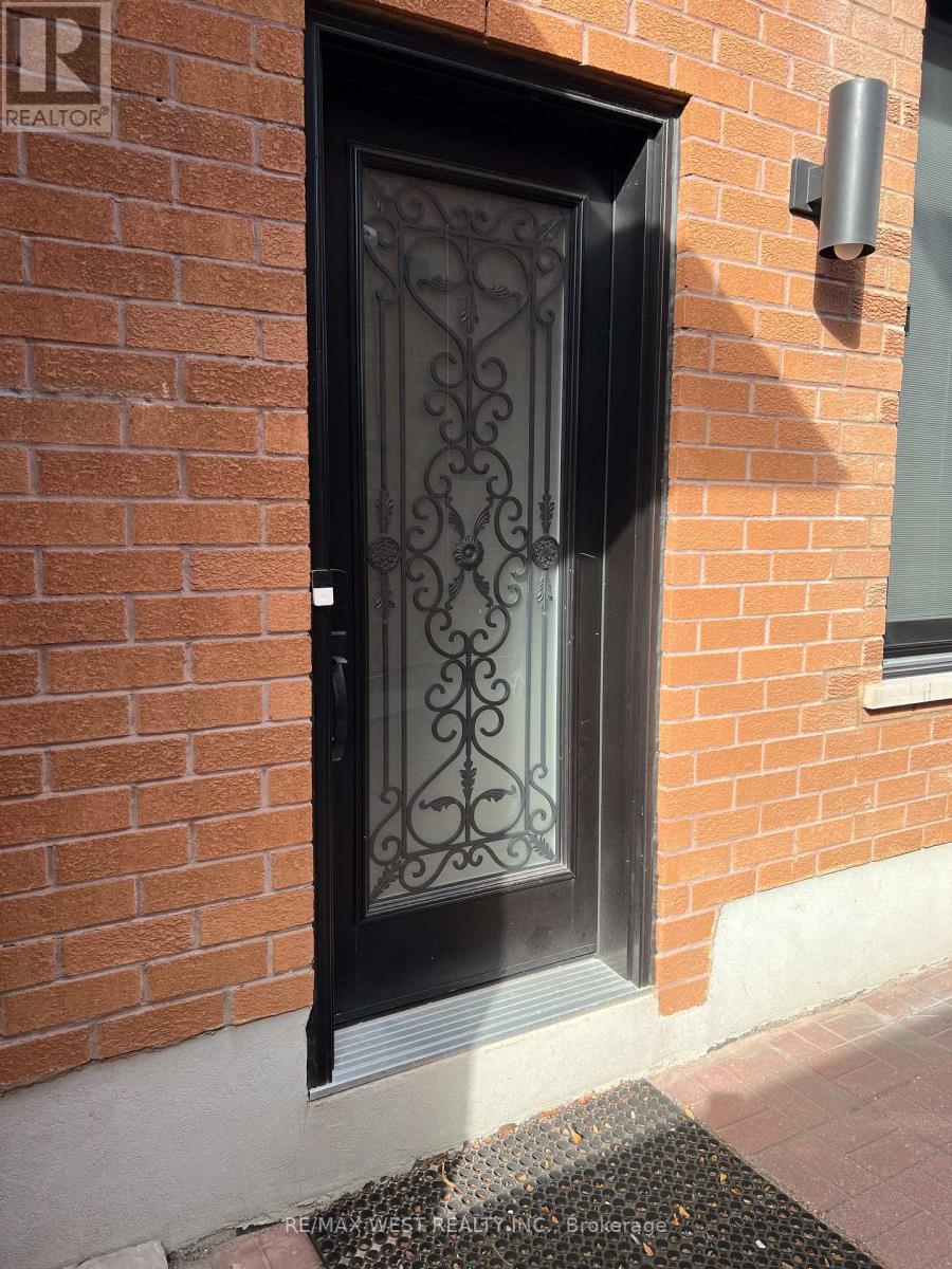 123 Carmen Crescent, Vaughan, Ontario  L4L 5P1 - Photo 13 - N12490198