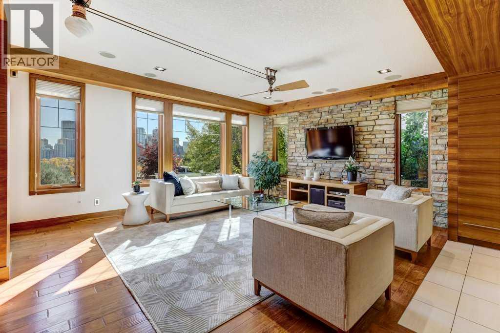 738 Crescent Road Nw, Calgary, Alberta  T2M 4A7 - Photo 5 - A2227936