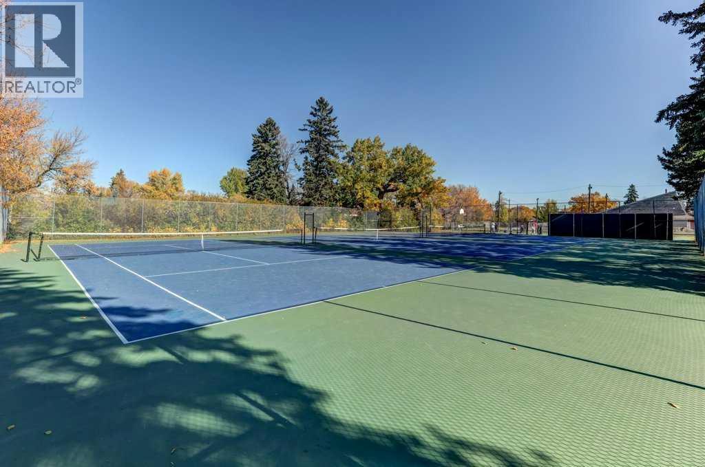 738 Crescent Road Nw, Calgary, Alberta  T2M 4A7 - Photo 45 - A2227936