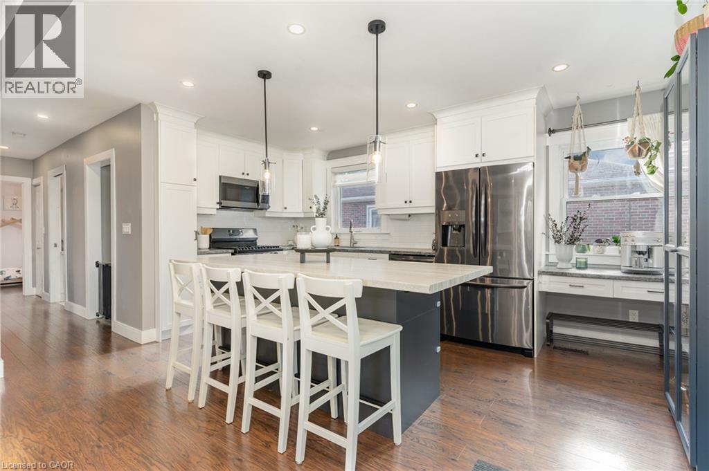 55 East 44th Street, Hamilton, Ontario  L8T 3G8 - Photo 3 - 40783760