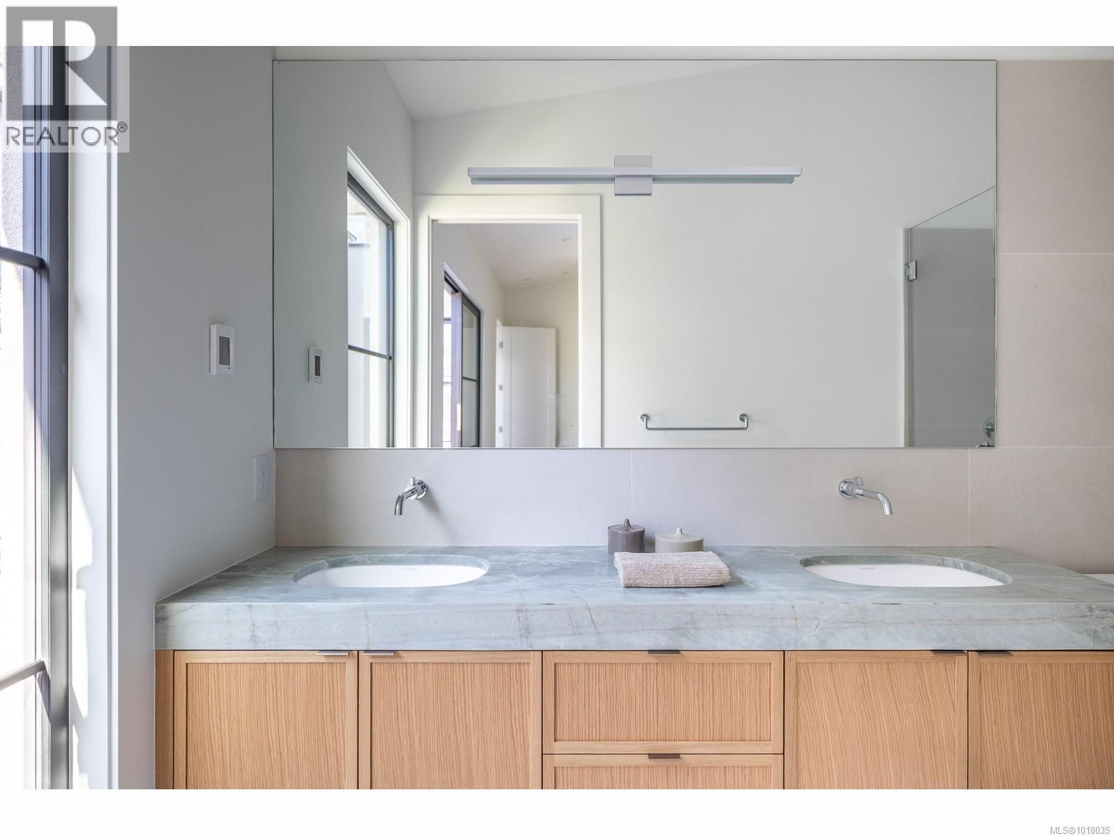 634 Hemlock St, Qualicum Beach, British Columbia  V9K 1H8 - Photo 41 - 1018035