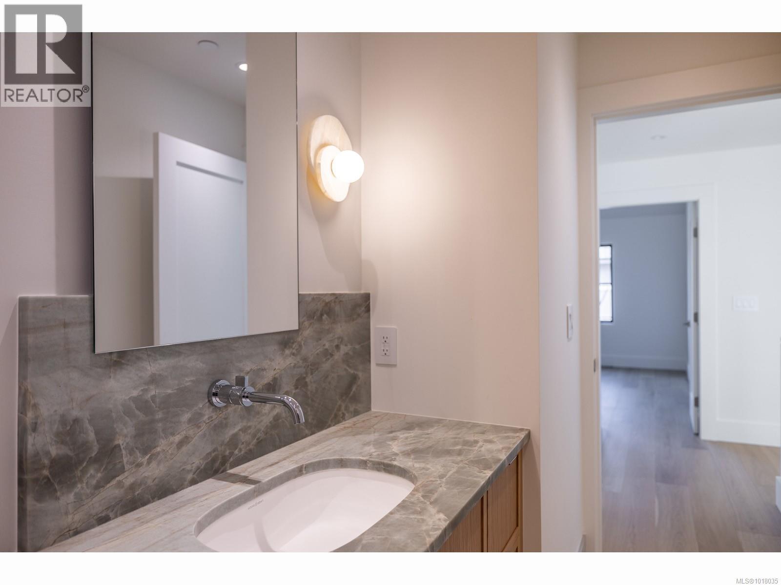 634 Hemlock St, Qualicum Beach, British Columbia  V9K 1H8 - Photo 49 - 1018035