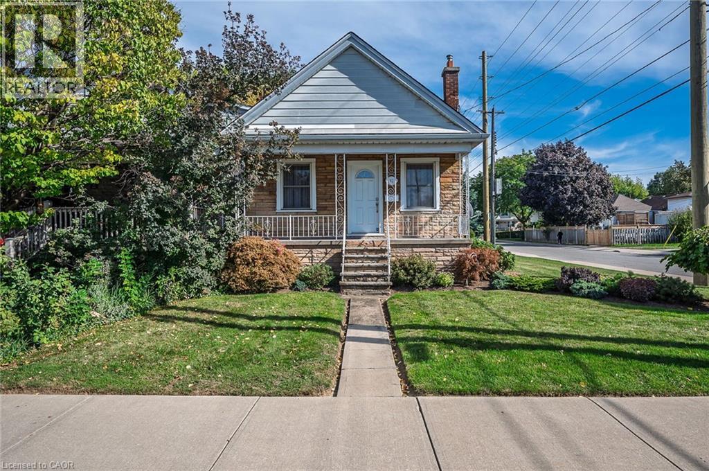 62 WEXFORD Avenue N, Hamilton, Ontario