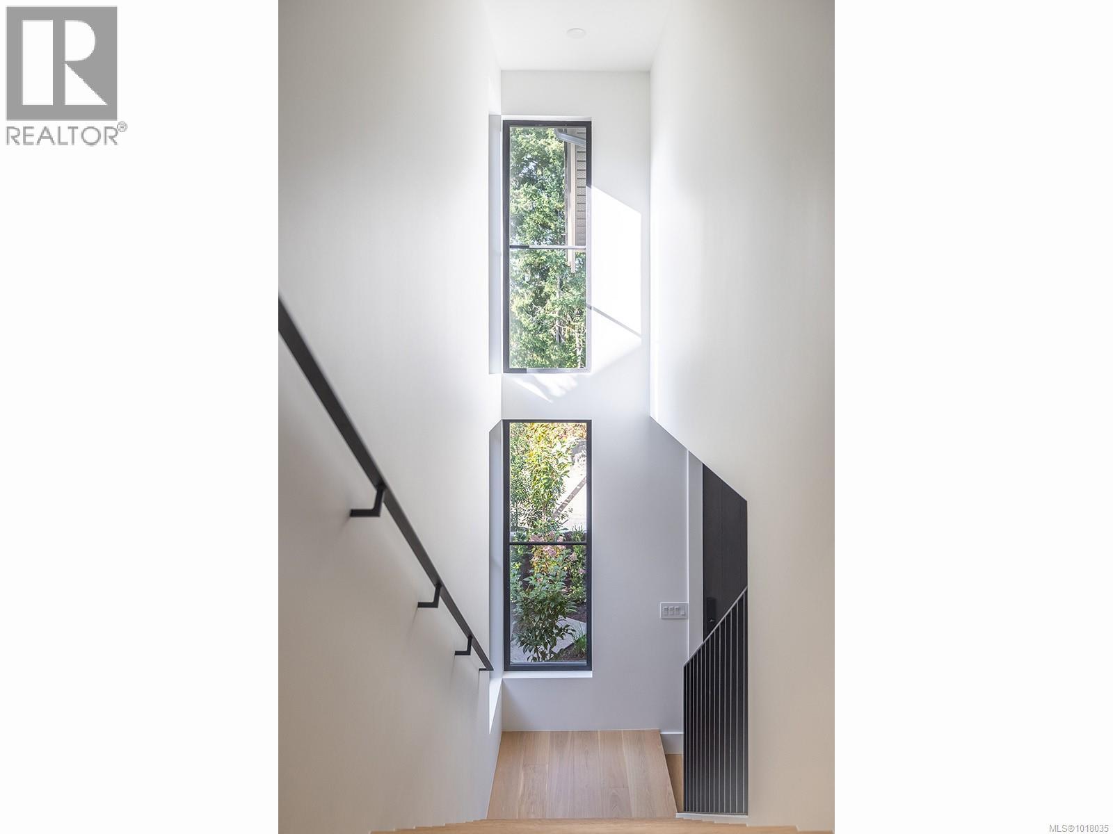 634 Hemlock St, Qualicum Beach, British Columbia  V9K 1H8 - Photo 46 - 1018035