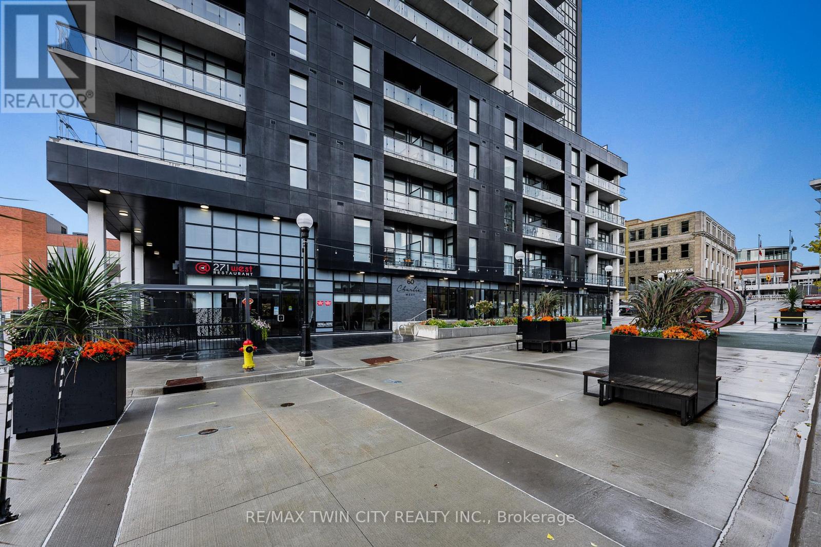 2407 - 60 Charles Street W, Kitchener, Ontario  N2G 0C9 - Photo 5 - X12380845