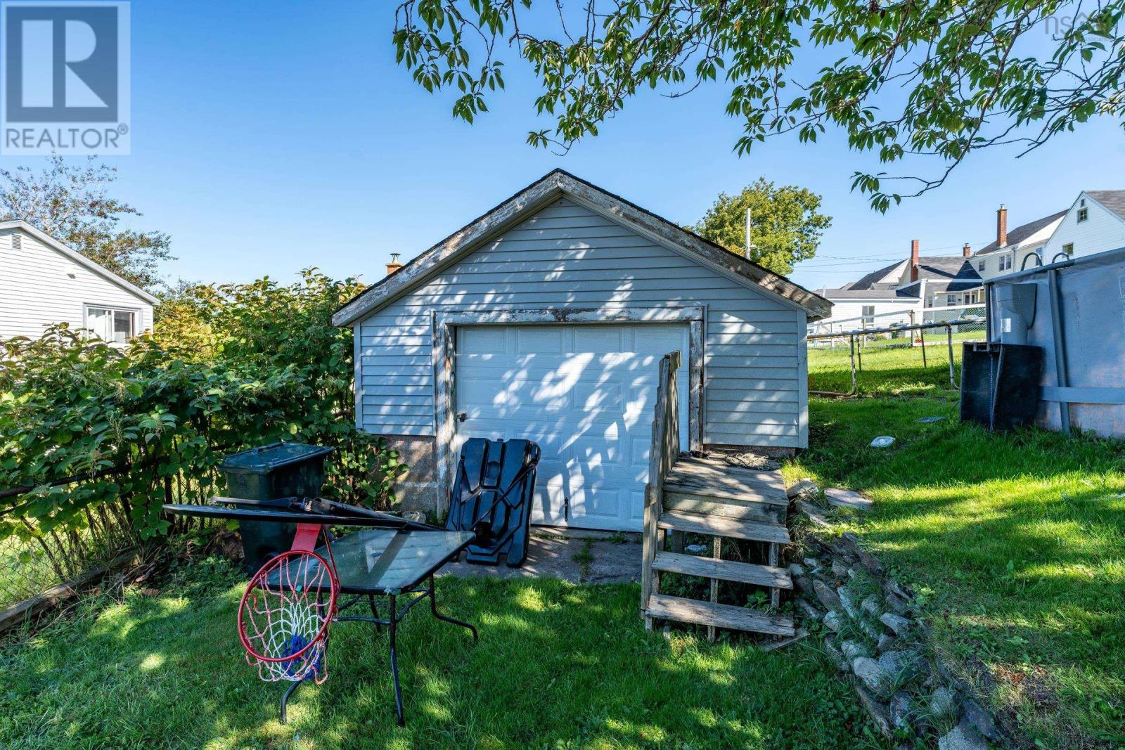 10 Store Street, Yarmouth, Nova Scotia  B5A 2Z2 - Photo 11 - 202423049