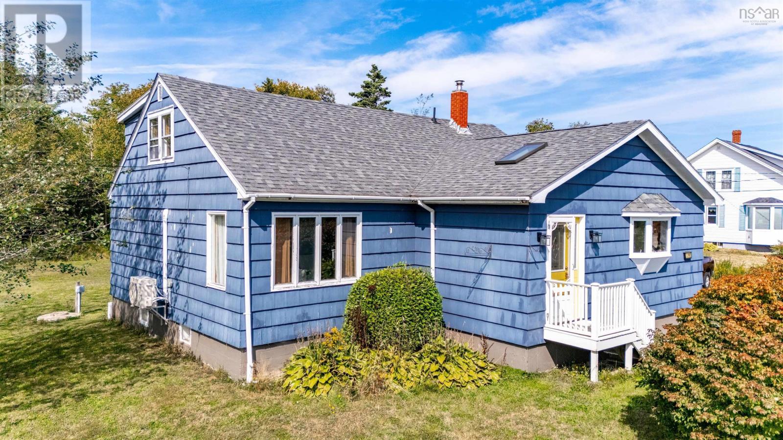 1192 Highway 335 Highway, Middle West Pubnico, Nova Scotia