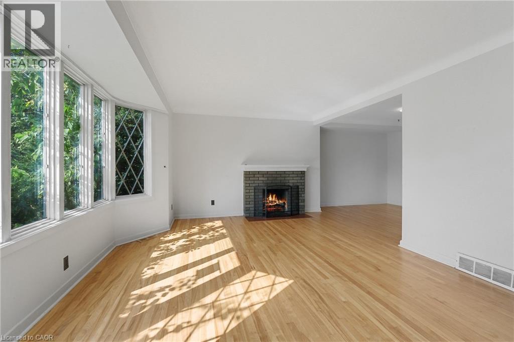 809 Smyth Road, Ottawa, Ontario  K1G 1P2 - Photo 9 - 40768893