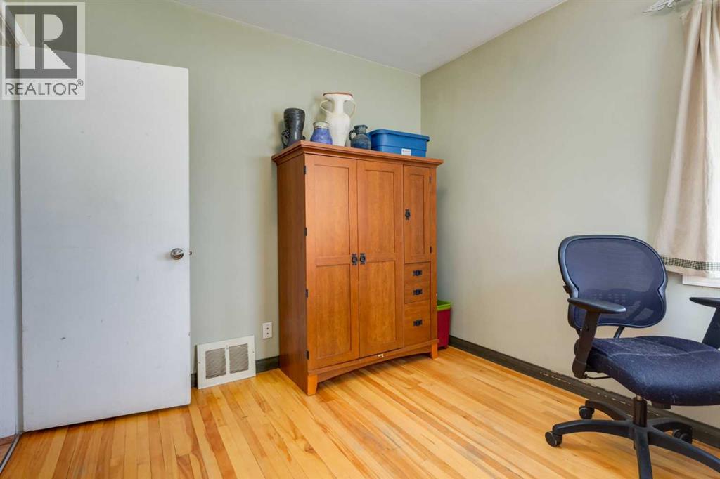 202 27 Avenue Ne, Calgary, Alberta  T2E 1Z9 - Photo 12 - A2242112