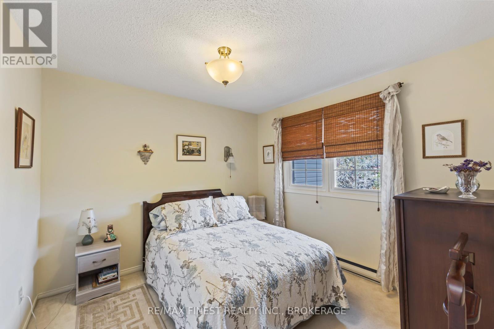 48 - 19 Macpherson Avenue, Kingston (Central City West), Ontario  K7M 6W4 - Photo 31 - X12490542