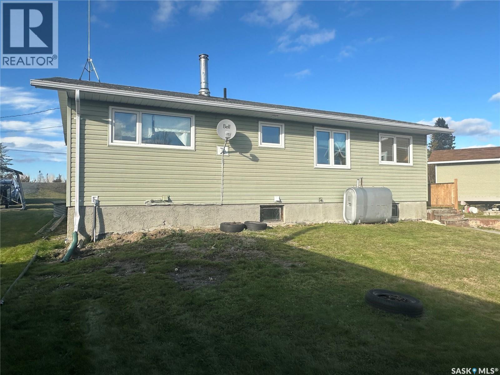 670 Creighton Avenue, Creighton, Saskatchewan  S0P 0A0 - Photo 4 - SK021983