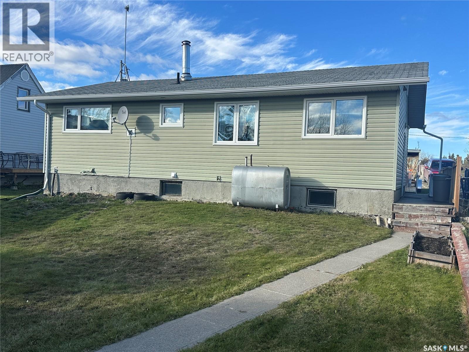 670 Creighton Avenue, Creighton, Saskatchewan  S0P 0A0 - Photo 5 - SK021983