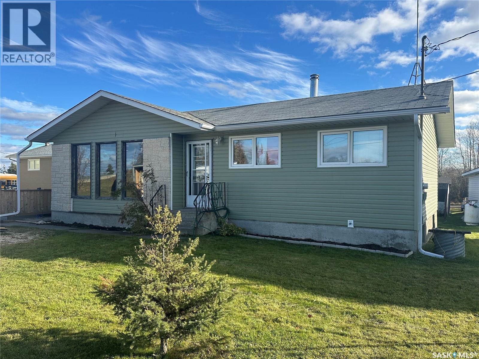 670 Creighton Avenue, Creighton, Saskatchewan  S0P 0A0 - Photo 1 - SK021983