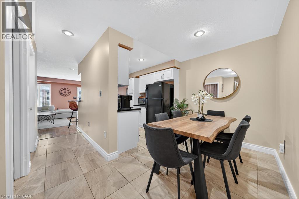 171 Highbury Drive Unit# 28, Hamilton, Ontario  L8J 3T6 - Photo 6 - 40784007