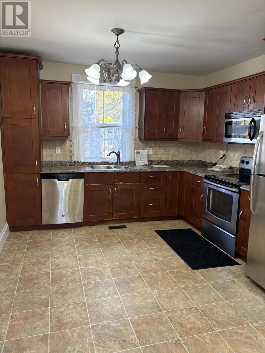 33 King Street, Halton Hills, Ontario  L7G 2G9 - Photo 33 - W12428082