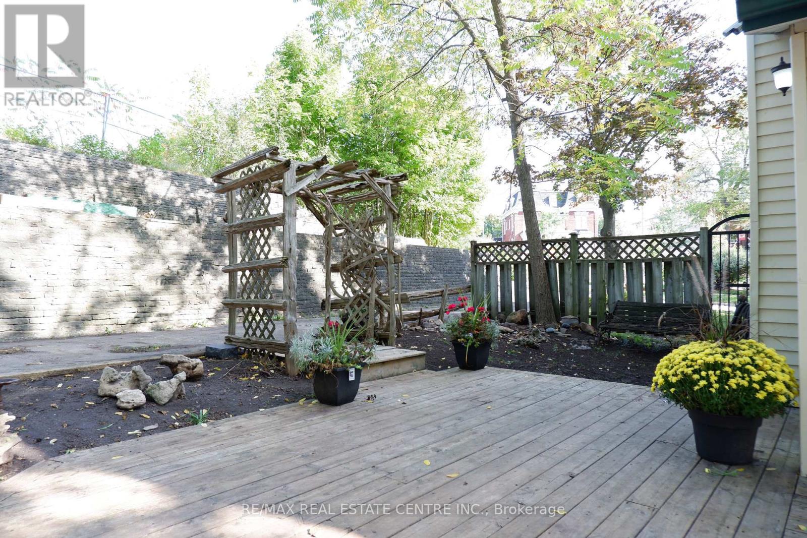 33 King Street, Halton Hills, Ontario  L7G 2G9 - Photo 29 - W12428082