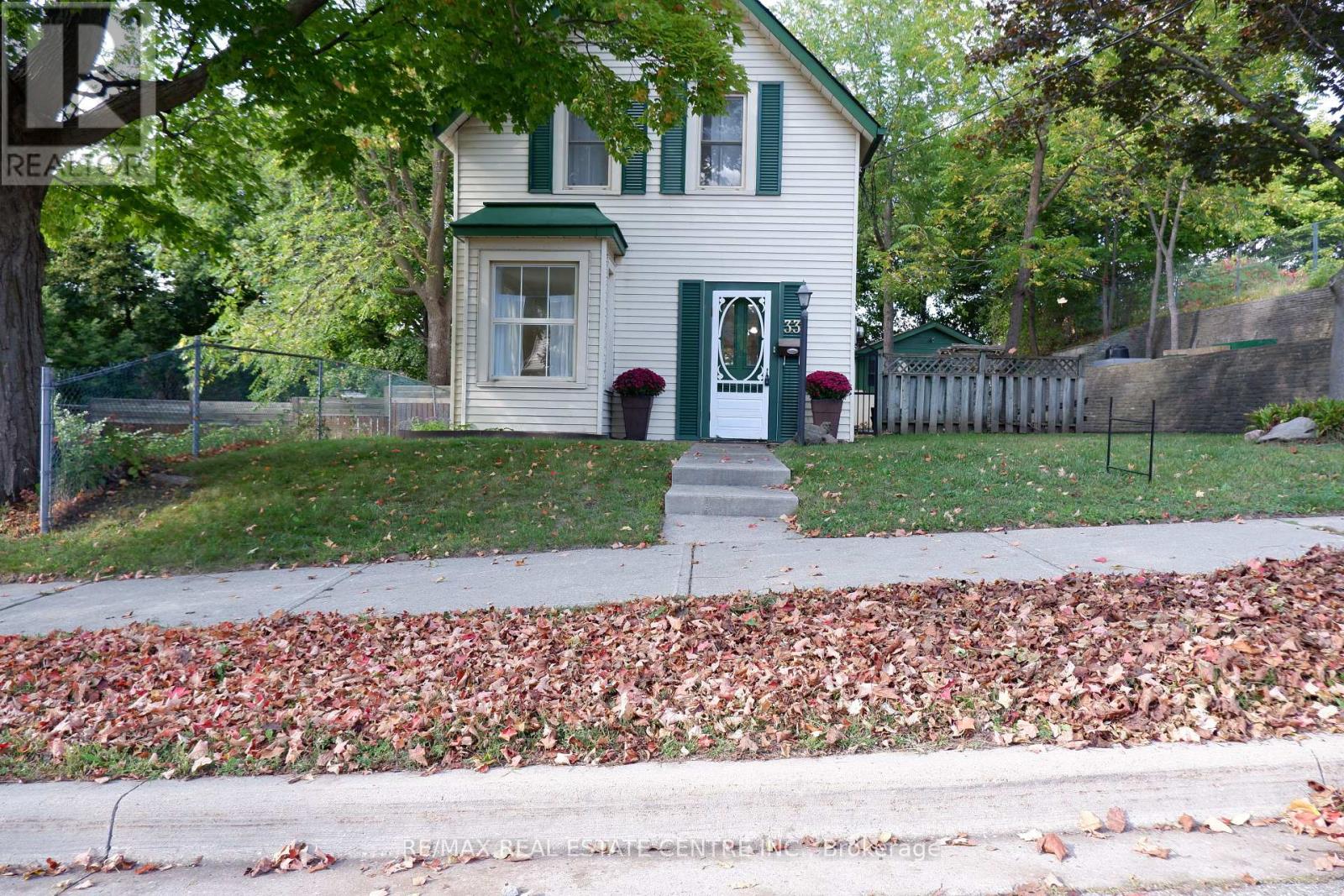 33 King Street, Halton Hills, Ontario  L7G 2G9 - Photo 31 - W12428082