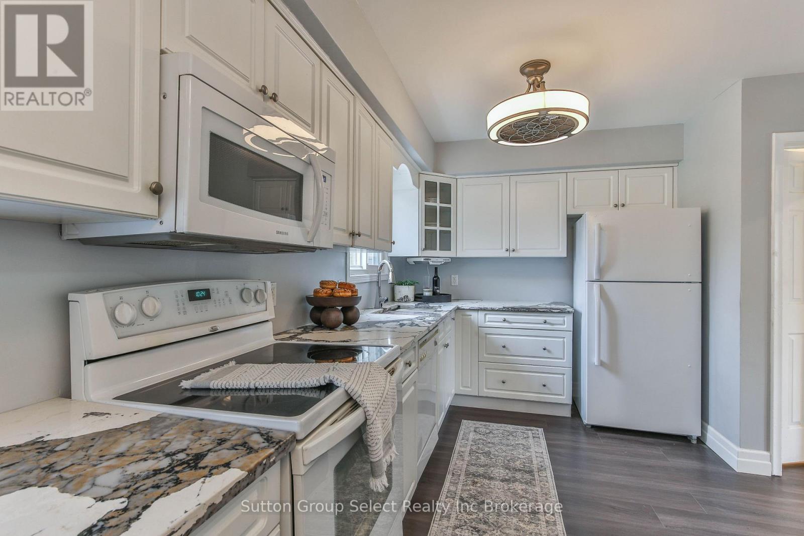 1009 A Nesbitt Crescent, Woodstock, Ontario  N4S 7N9 - Photo 10 - X12490048