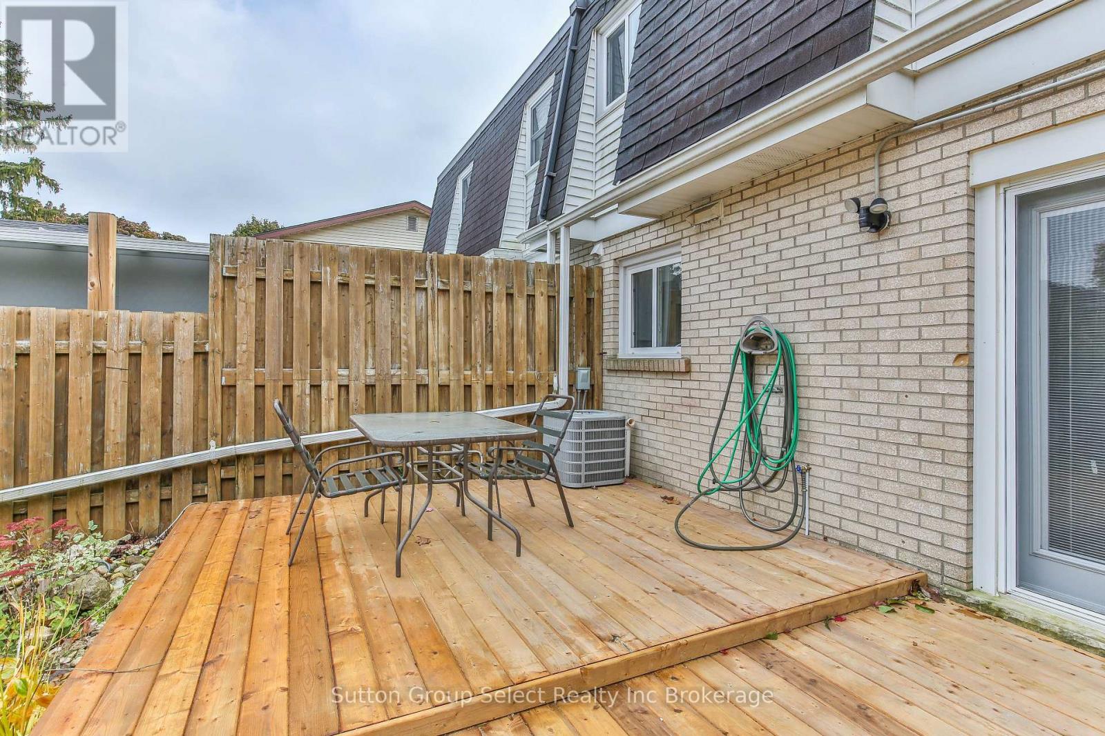 1009 A Nesbitt Crescent, Woodstock, Ontario  N4S 7N9 - Photo 24 - X12490048