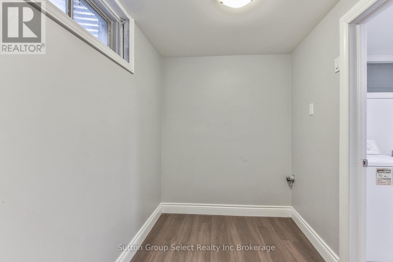 1009 A Nesbitt Crescent, Woodstock, Ontario  N4S 7N9 - Photo 22 - X12490048