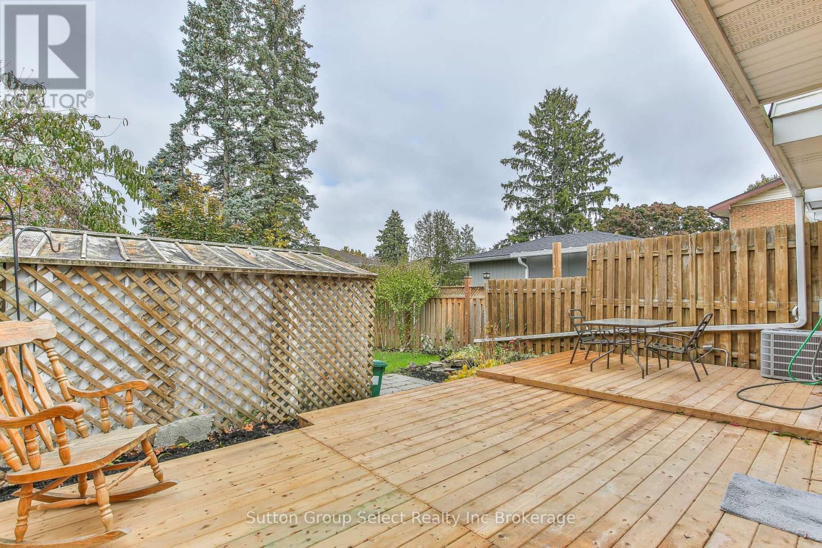 1009 A Nesbitt Crescent, Woodstock, Ontario  N4S 7N9 - Photo 26 - X12490048