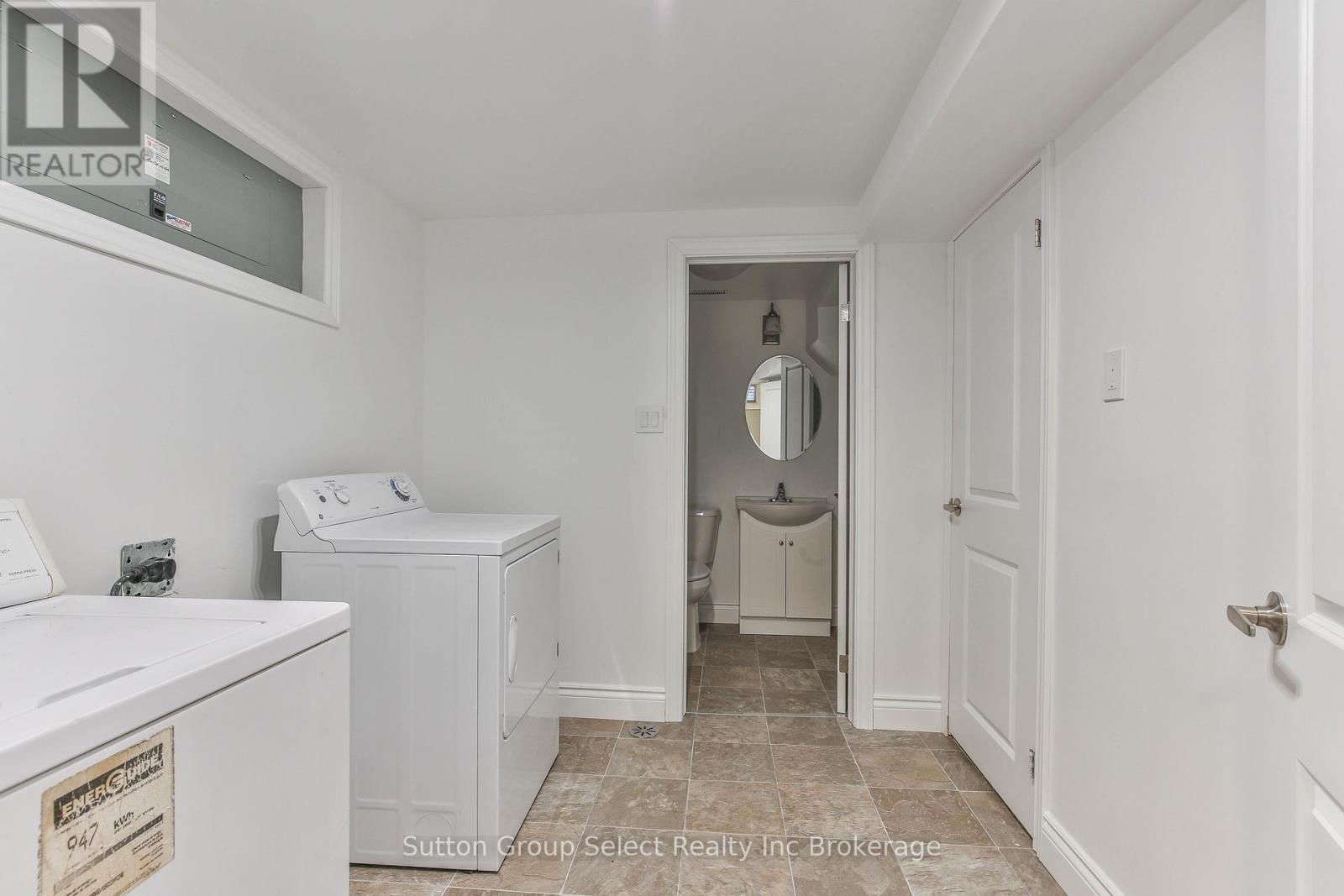 1009 A Nesbitt Crescent, Woodstock, Ontario  N4S 7N9 - Photo 23 - X12490048