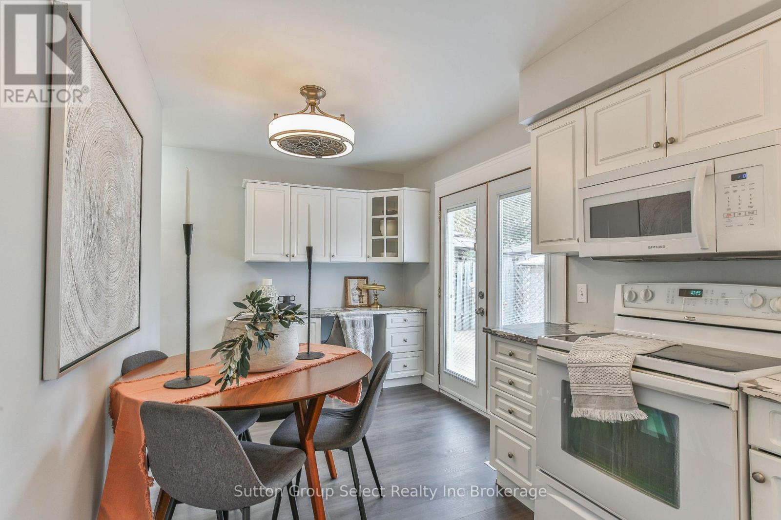 1009 A Nesbitt Crescent, Woodstock, Ontario  N4S 7N9 - Photo 9 - X12490048