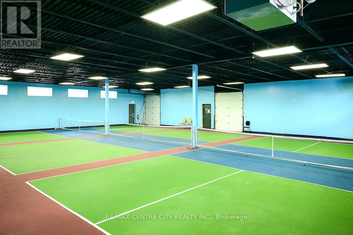 284 Adelaide Street S, London South (South I), Ontario  N5Z 3L1 - Photo 4 - X12490524