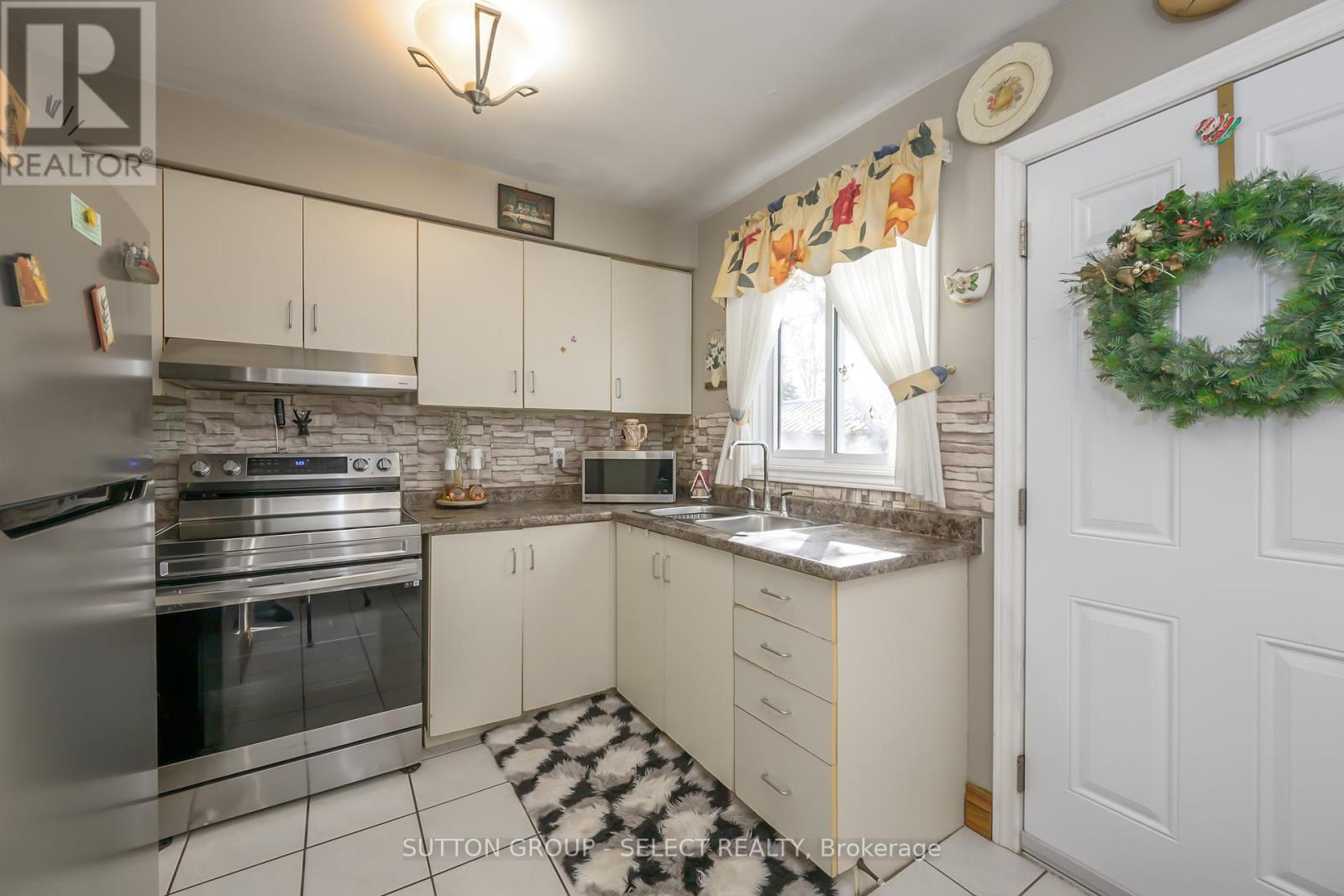 10 - 1215 Cheapside Street, London East (East C), Ontario  N5Y 5J9 - Photo 13 - X12490690