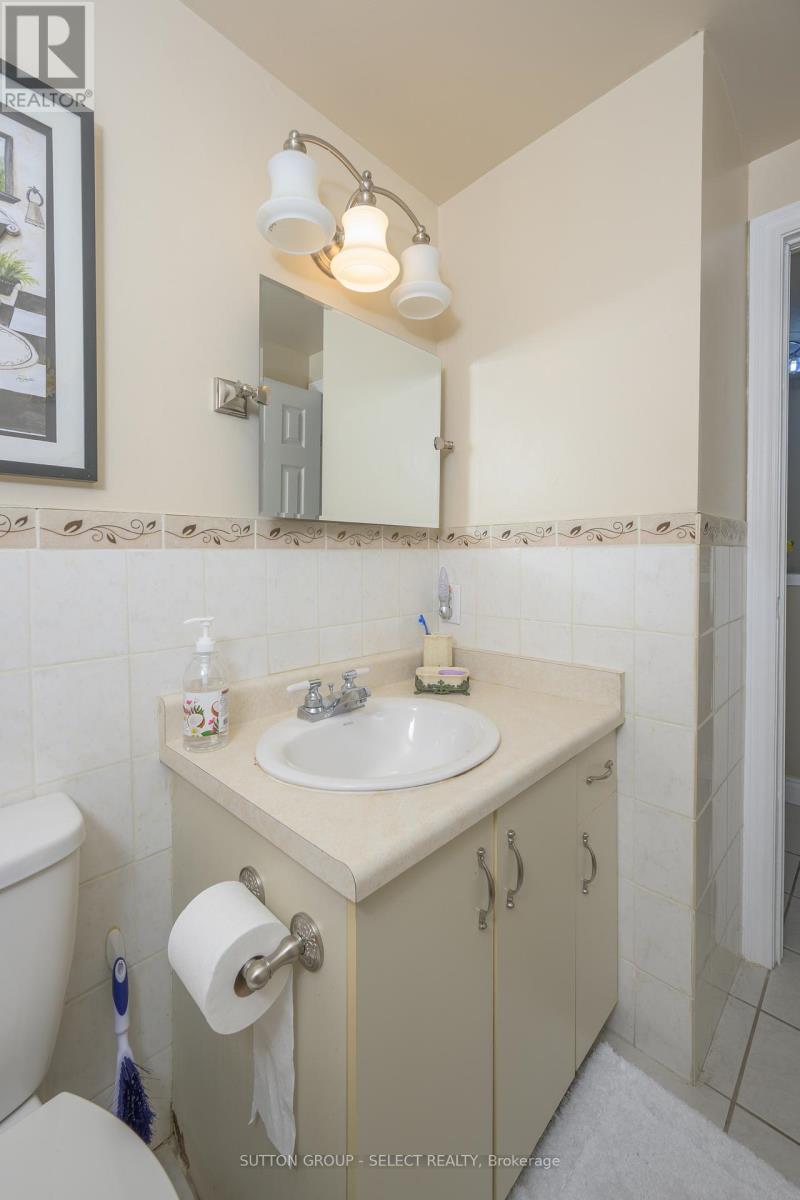 10 - 1215 Cheapside Street, London East (East C), Ontario  N5Y 5J9 - Photo 21 - X12490690