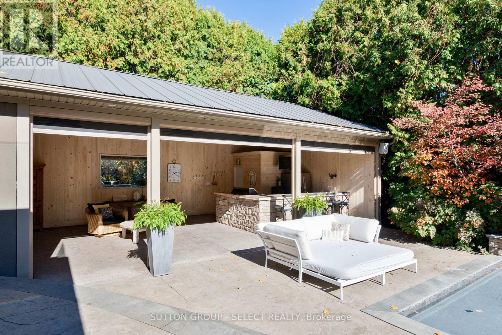 1 Shavian Court, London North (North A), Ontario  N6G 3G9 - Photo 39 - X12490774