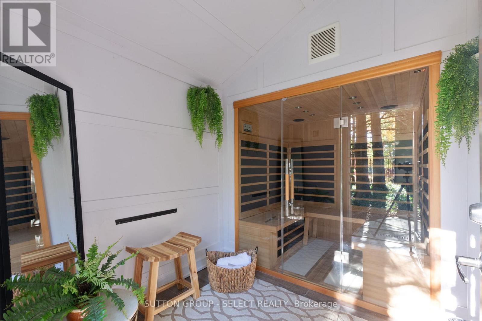 1 Shavian Court, London North (North A), Ontario  N6G 3G9 - Photo 47 - X12490774